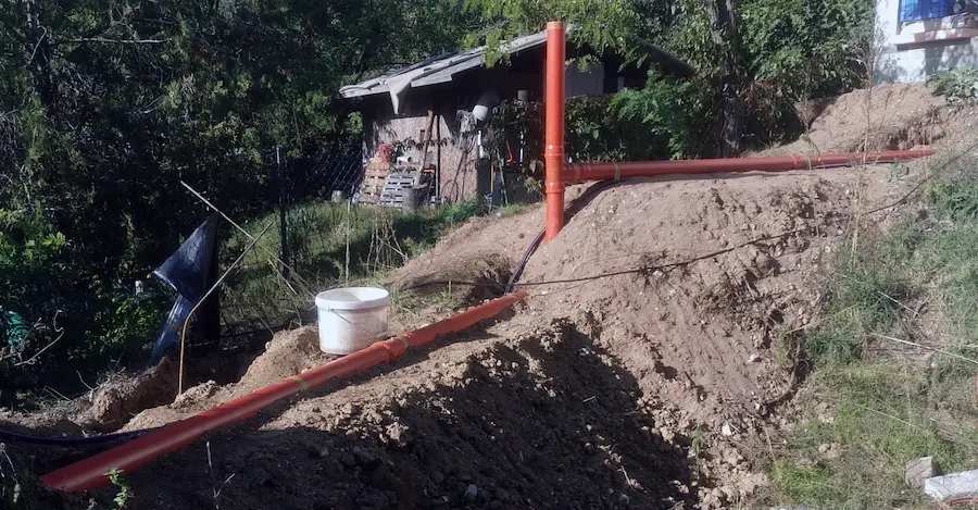 Szennyvízelvezetés KG csővel, tisztítónyílás kialakítással Piliscsabán – precíz munka